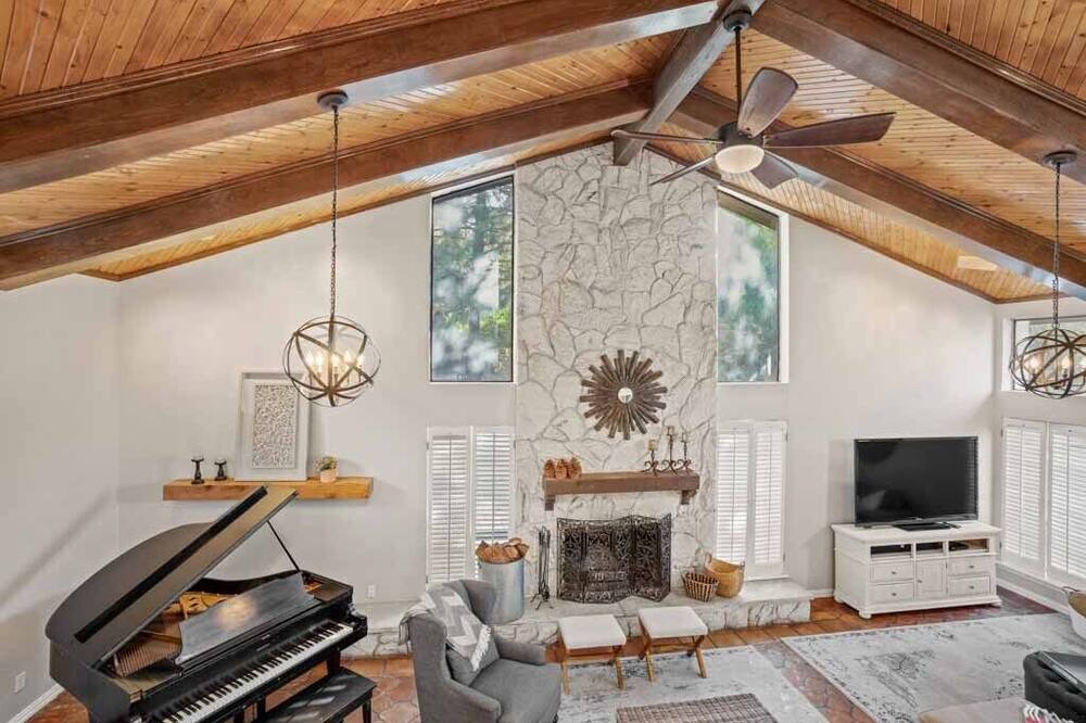 Photo of Livingroom in El Paso