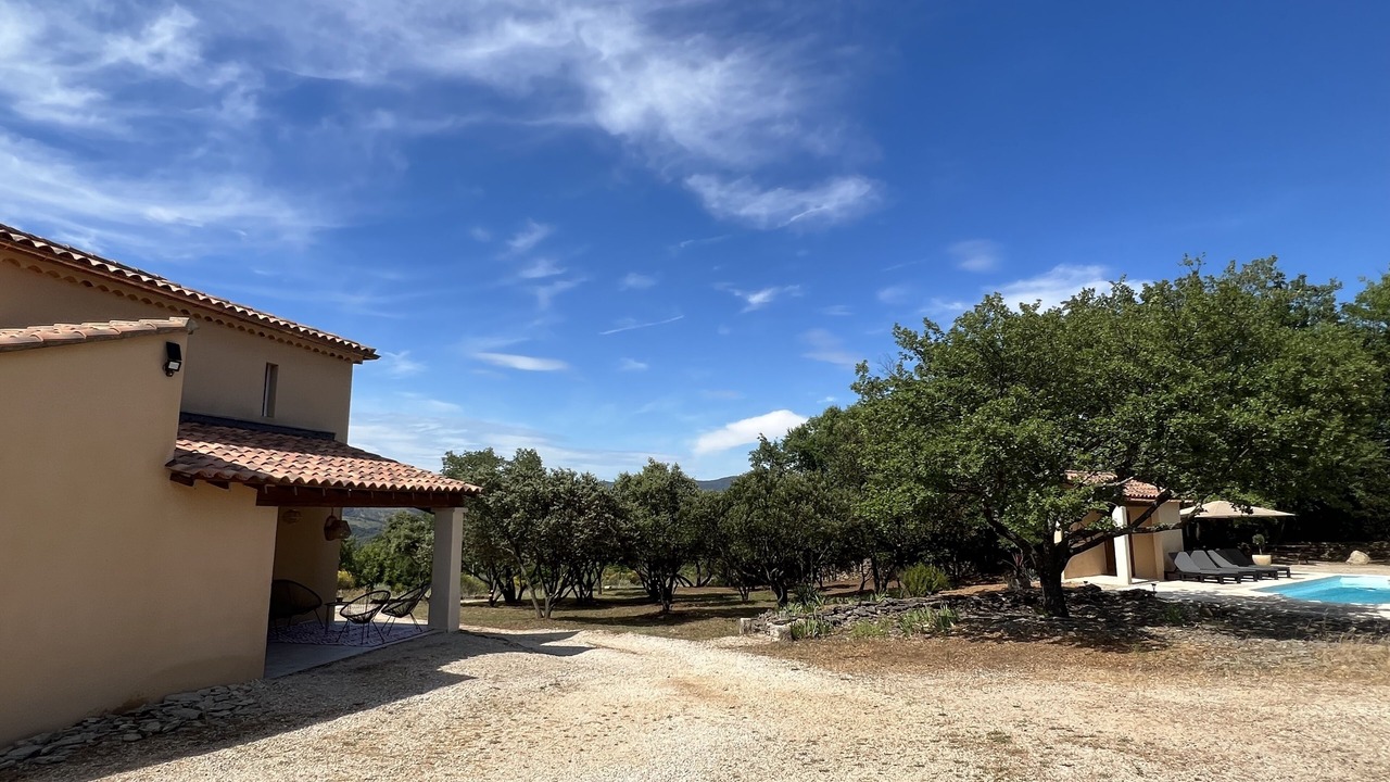 Photo of Outdoor in Entrechaux