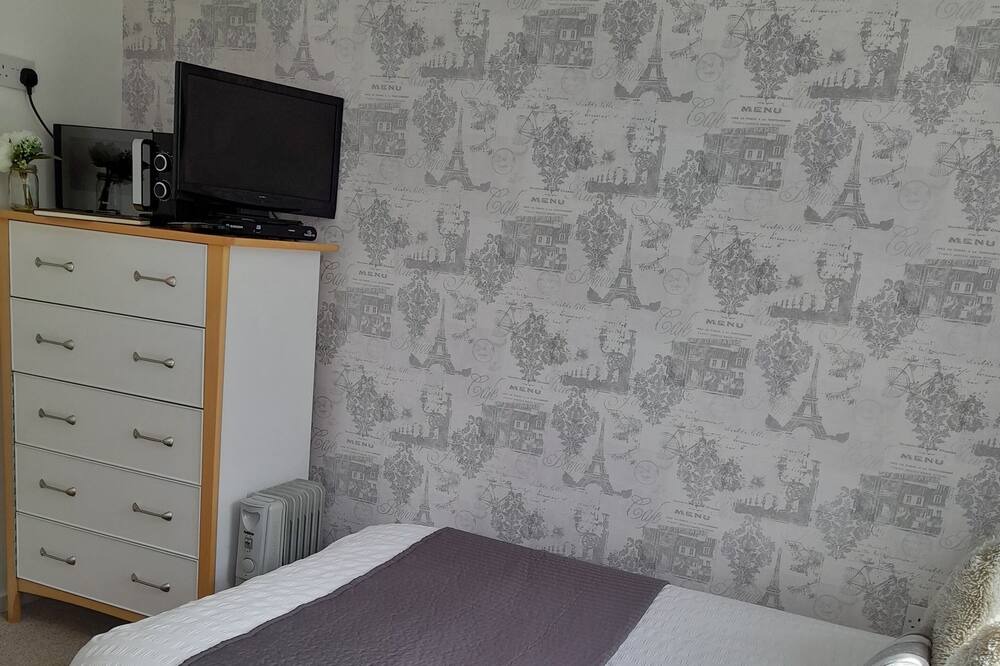 Photo of Bedroom in Catshill