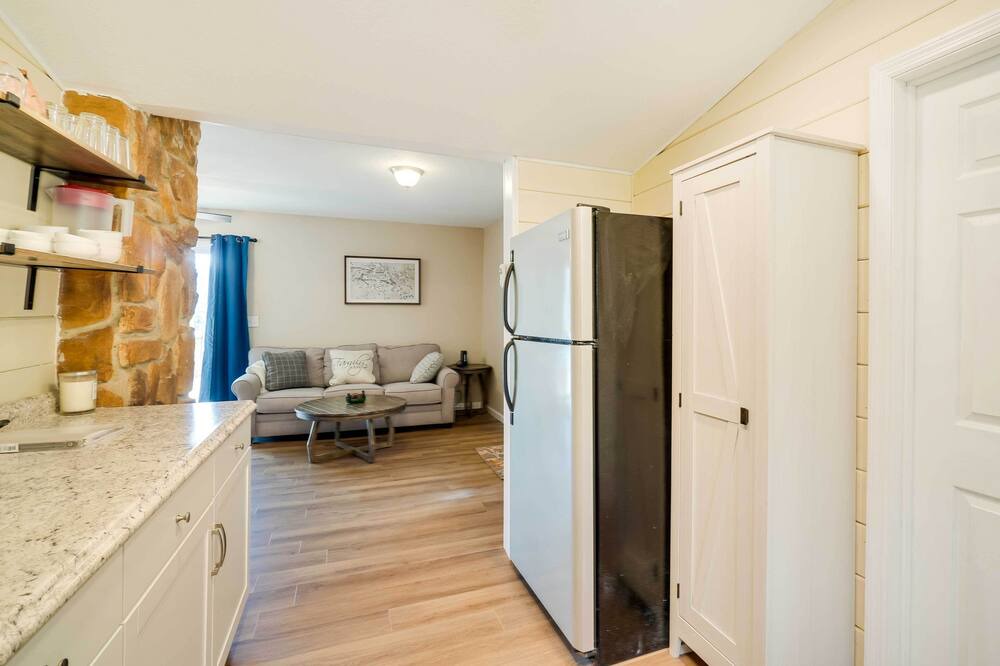 Photo of Kitchen in Flat Hollow Marina