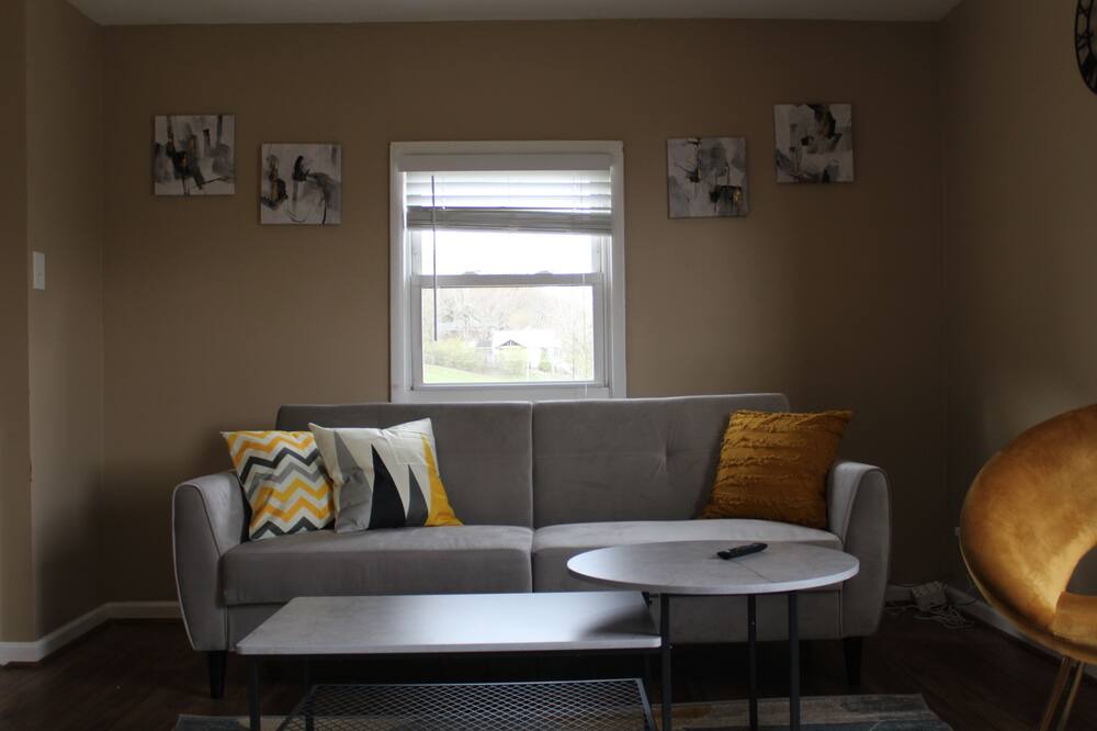 Photo of Livingroom in Bromley