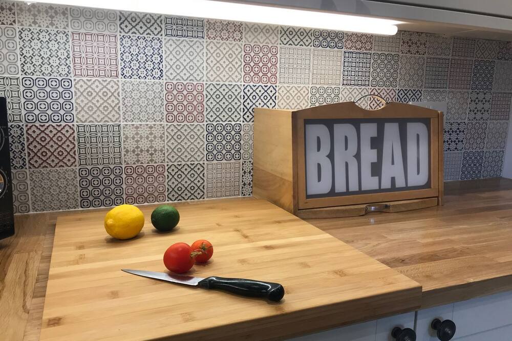 Photo of Others in Blackwell in the Peak