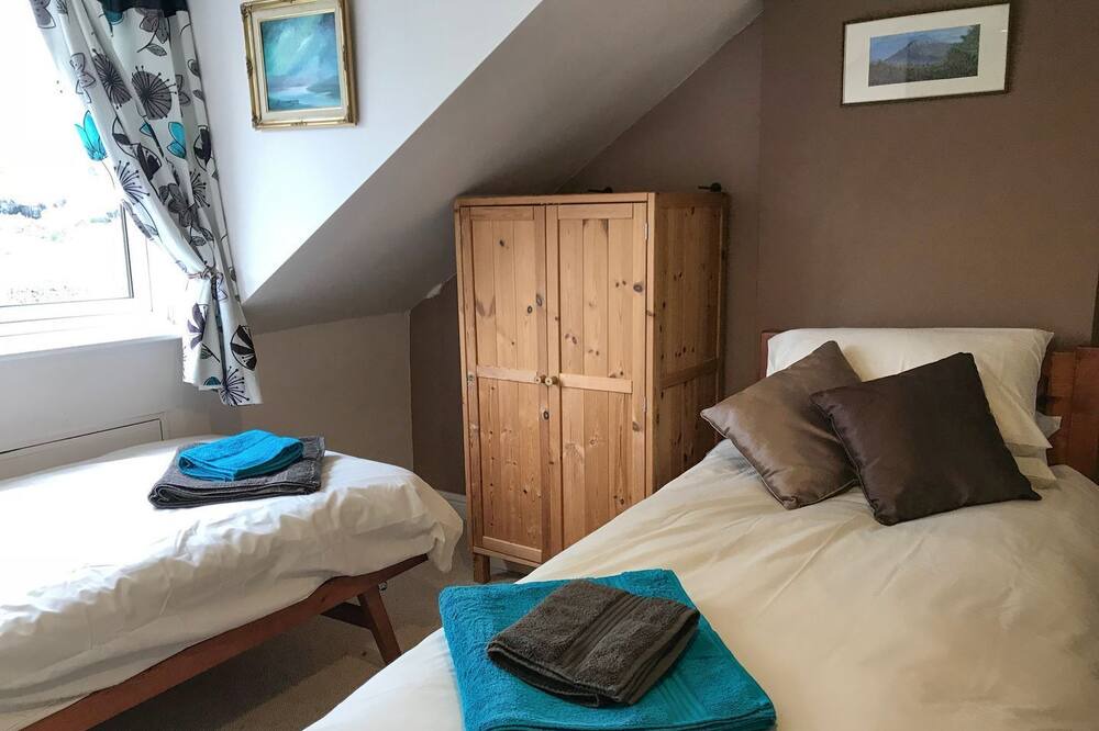 Photo of Bedroom in Blackwell in the Peak