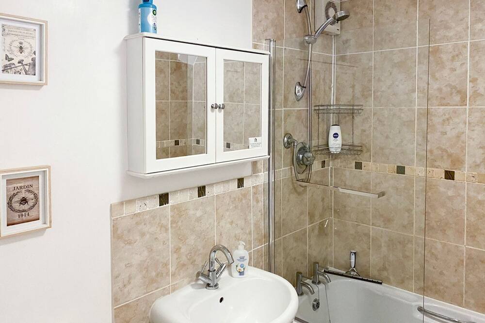 Photo of Bathroom in Blackwell in the Peak