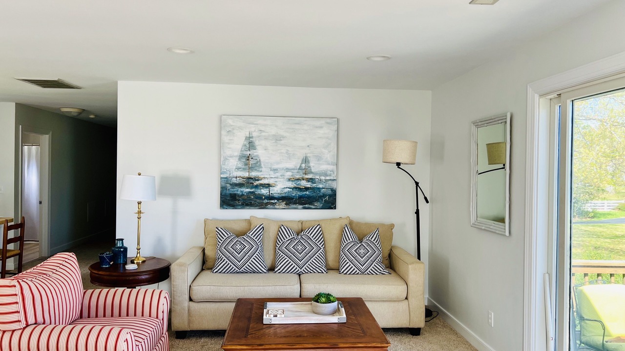 Photo of Others in Dutton