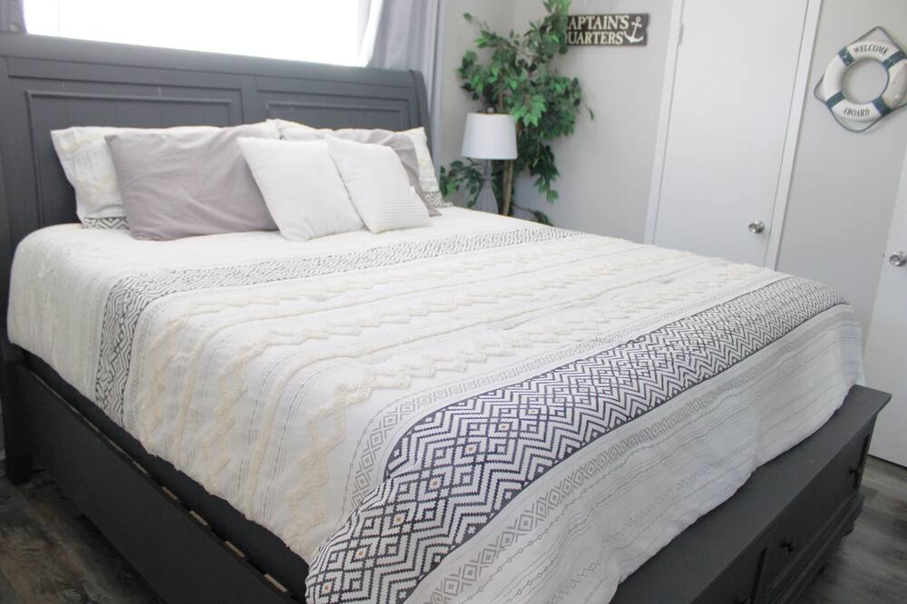 Photo of Bedroom in Cape Royale