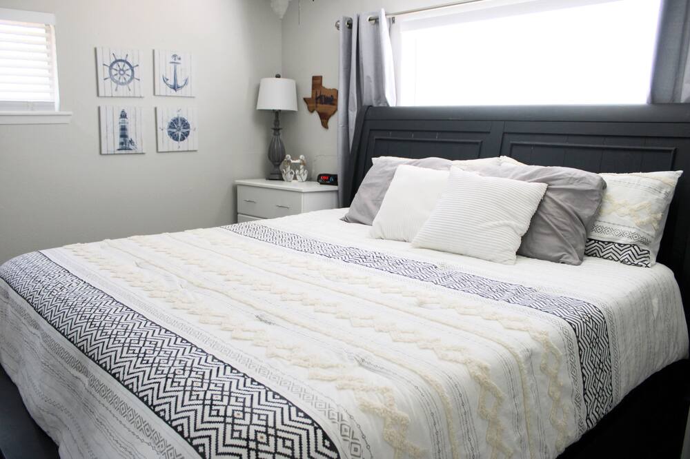 Photo of Bedroom in Cape Royale