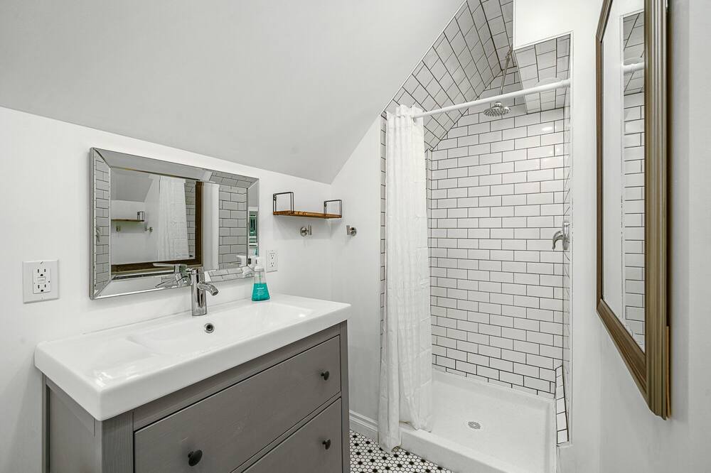 Photo of Bathroom in Wellington