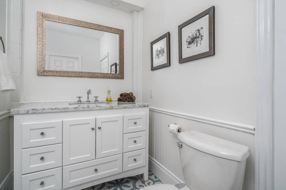 Photo of Bathroom in Wellington