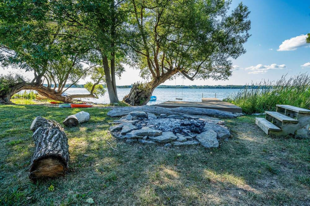Photo of Outdoor in Milford