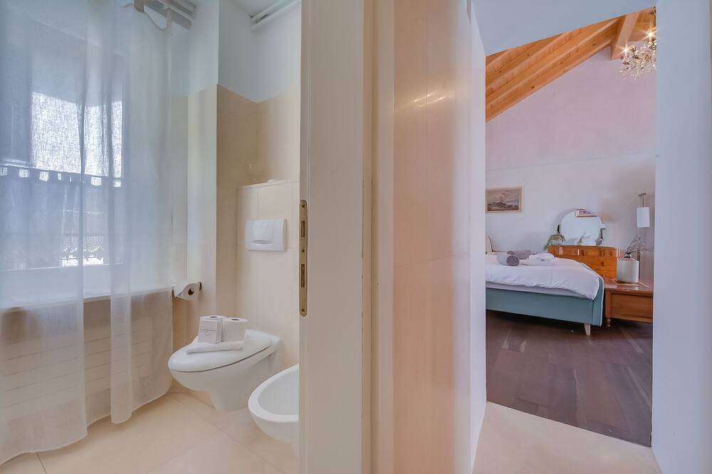 Photo of Bedroom in Croglio