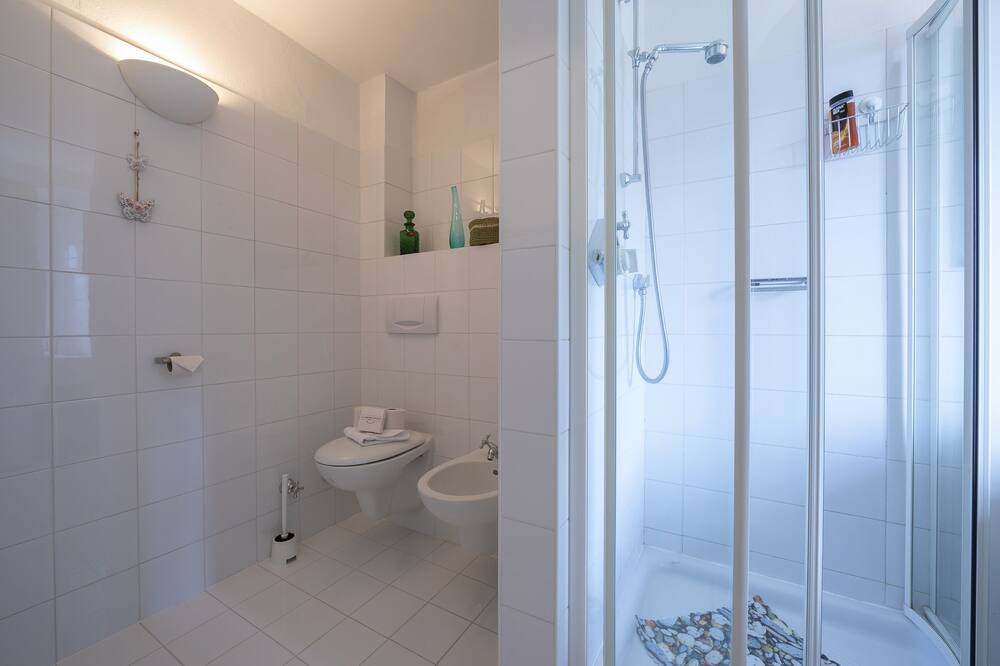 Photo of Bathroom in Croglio