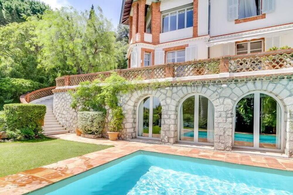 Photo of Outdoor in Cannes La Bocca