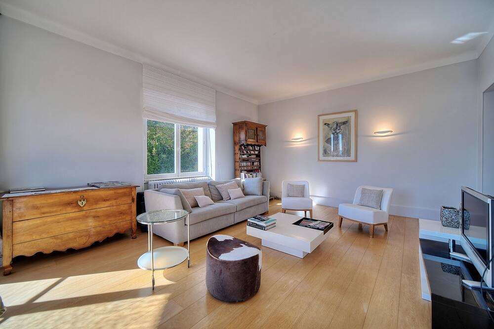 Photo of Livingroom in Cannes La Bocca