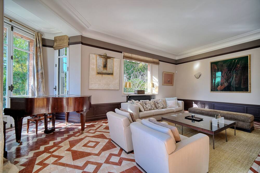 Photo of Livingroom in Cannes La Bocca