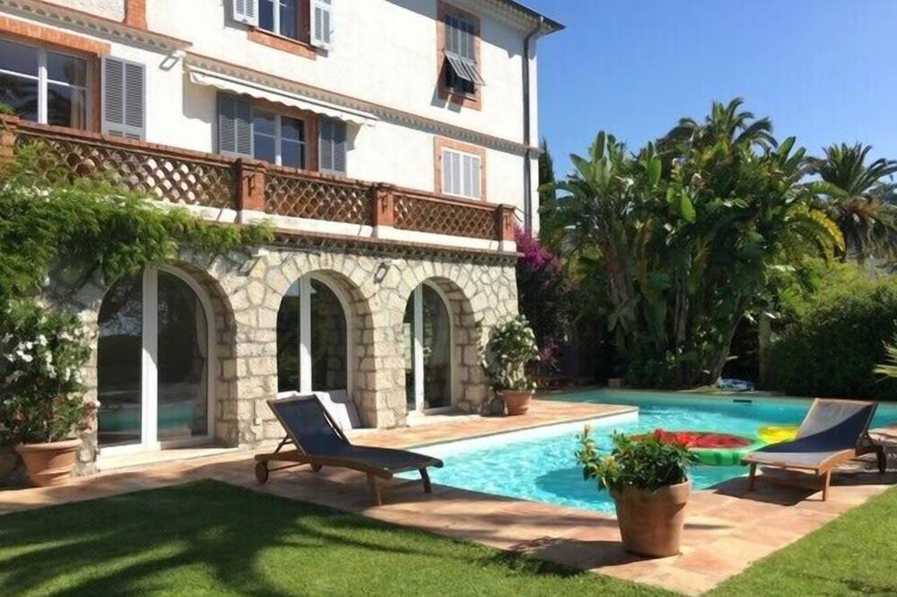 Photo of Outdoor in Cannes La Bocca