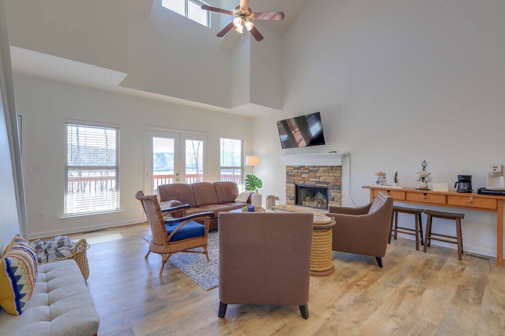 Photo of Livingroom in Hardwick