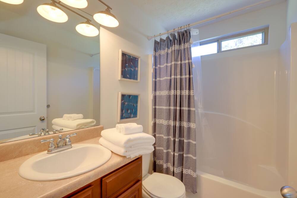 Photo of Bathroom in Hardwick