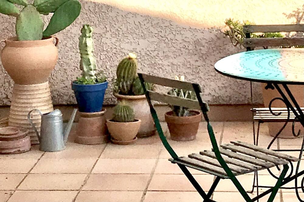 Photo of Outdoor in Lunel