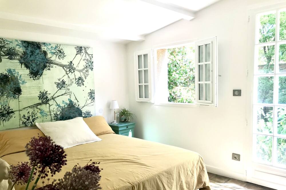 Photo of Bedroom in Lunel
