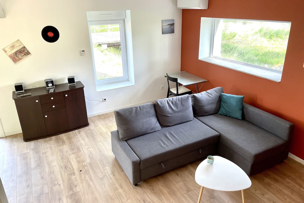 Photo of Livingroom in Braud-et-Saint-Louis