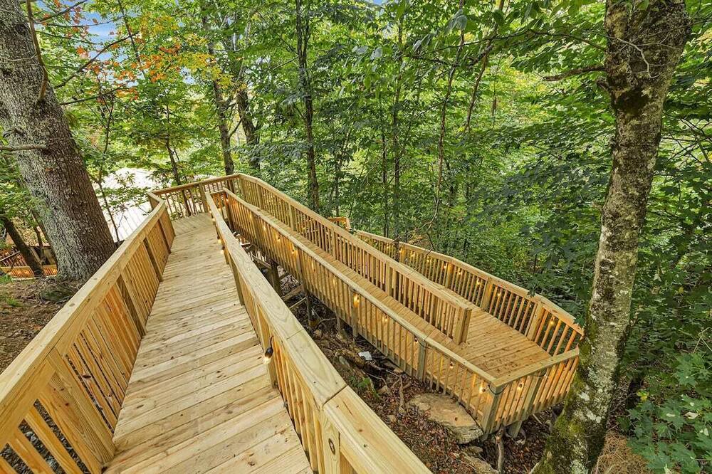 Photo of Others in Beech Mountain
