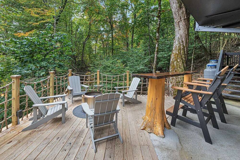 Photo of Patio Balcony in Beech Mountain