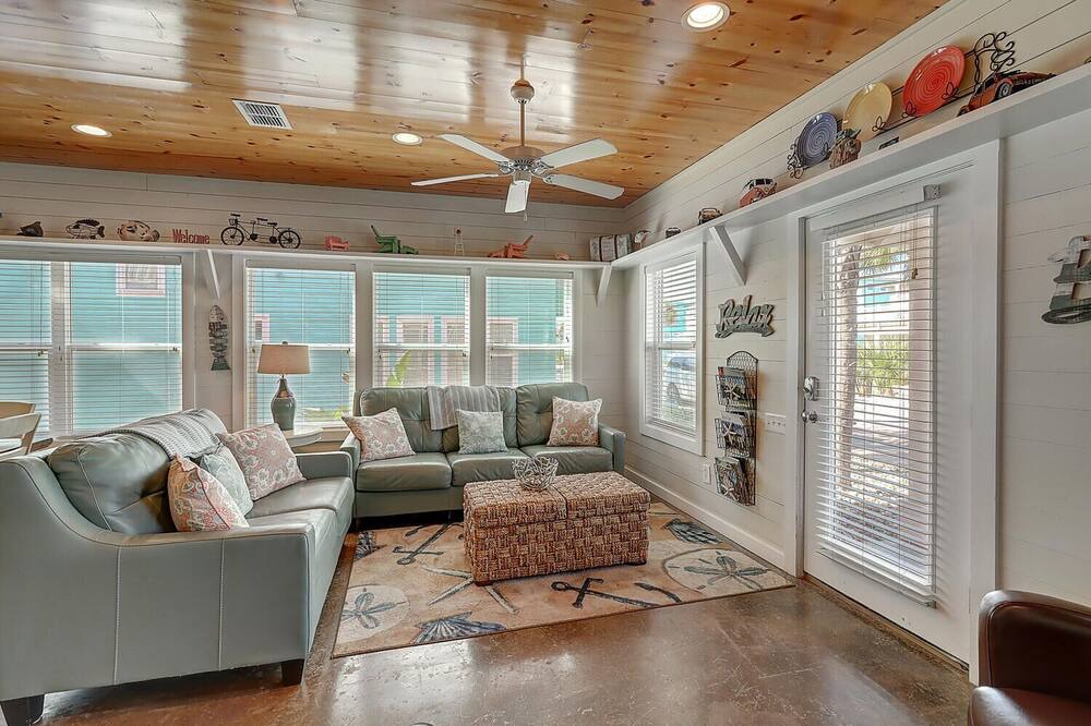 Photo of Bedroom in Port Aransas