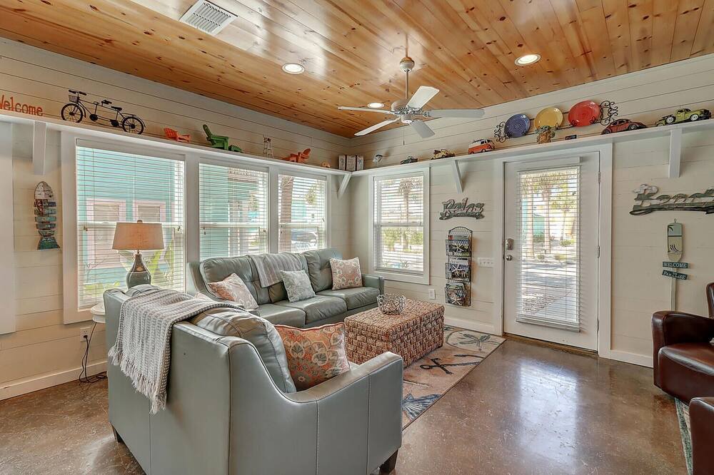 Photo of Bedroom in Port Aransas