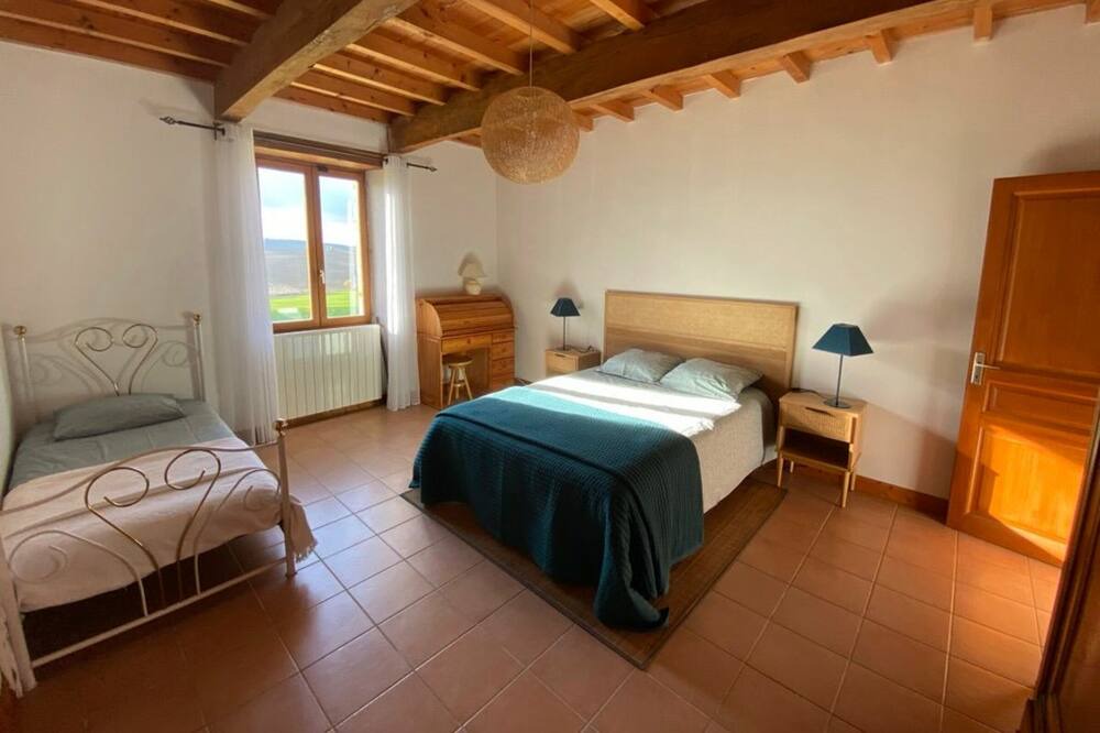Photo of Bedroom in Gimat