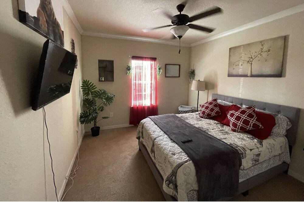 Photo of Bedroom in Southside