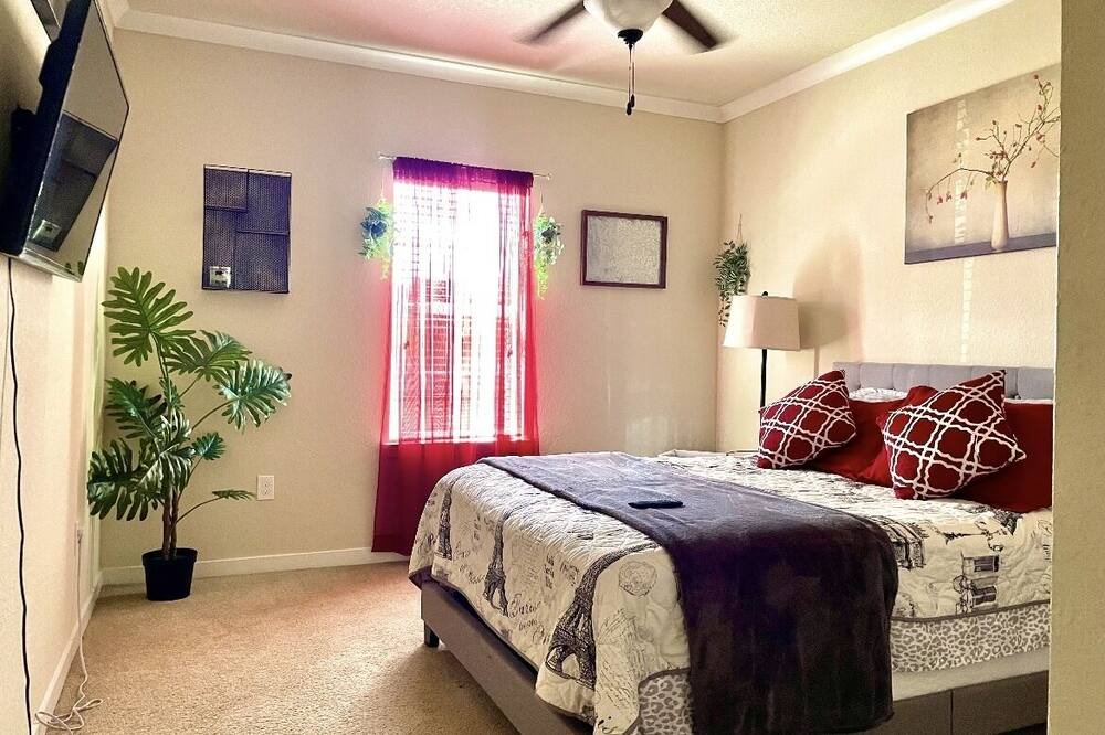 Photo of Bedroom in Southside