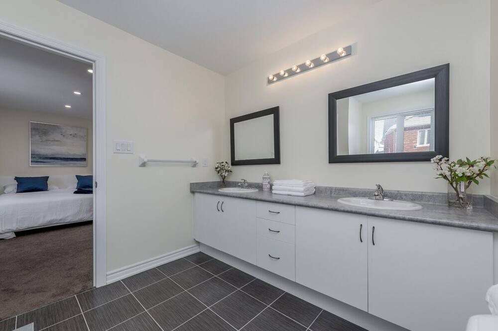 Photo of Bathroom in Innisfil