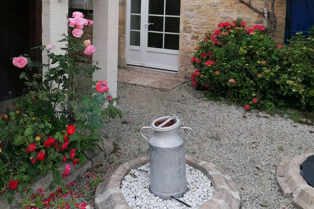 Photo of Others in Isigny-sur-Mer