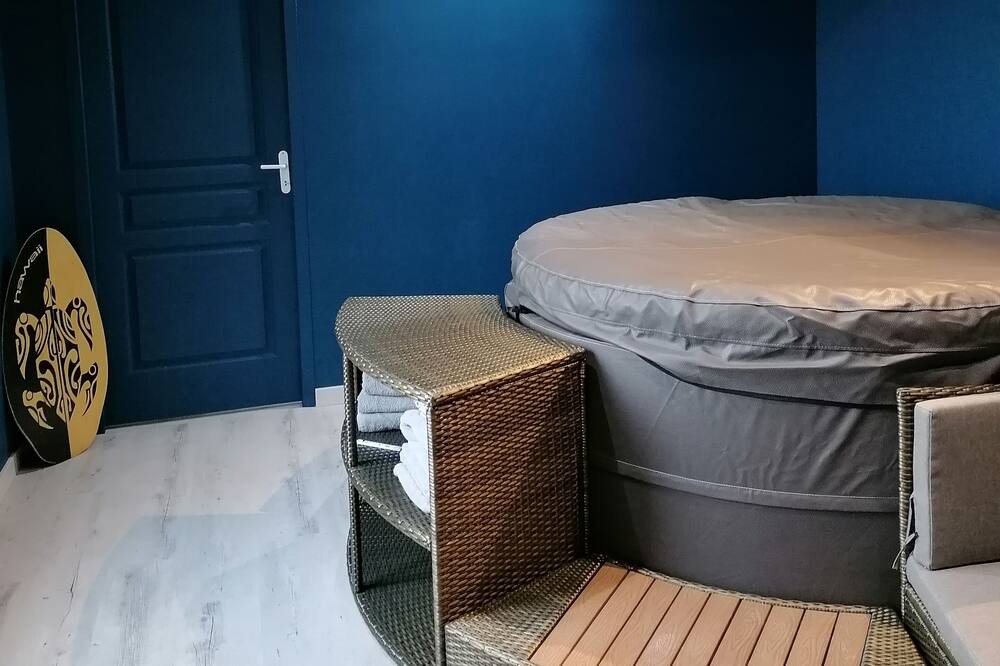 Photo of Others in Isigny-sur-Mer