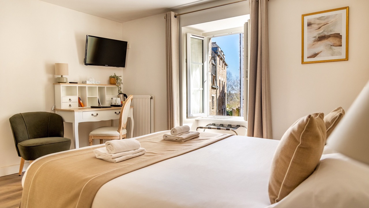 Photo of Bedroom in Dinan