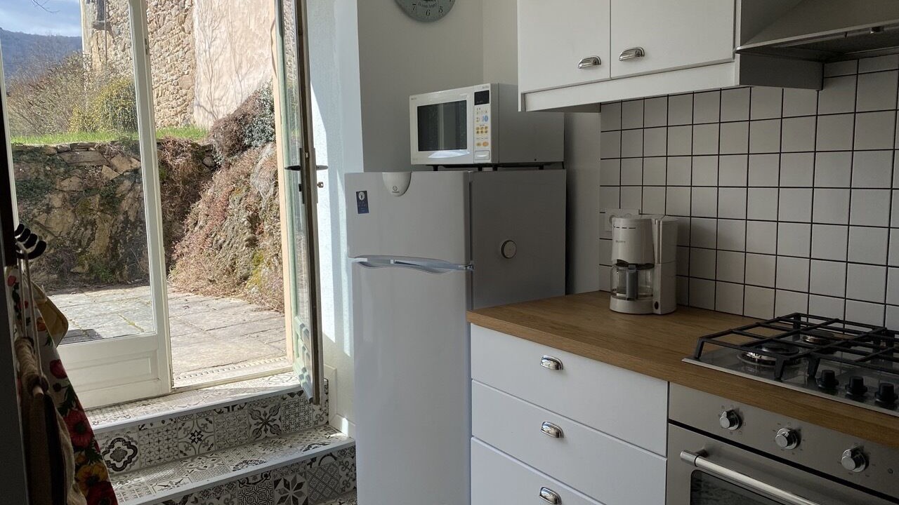 Photo of Kitchen in Villeneuve-dʼAllier