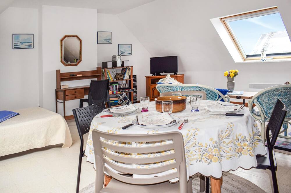 Photo of Others in Trelevern