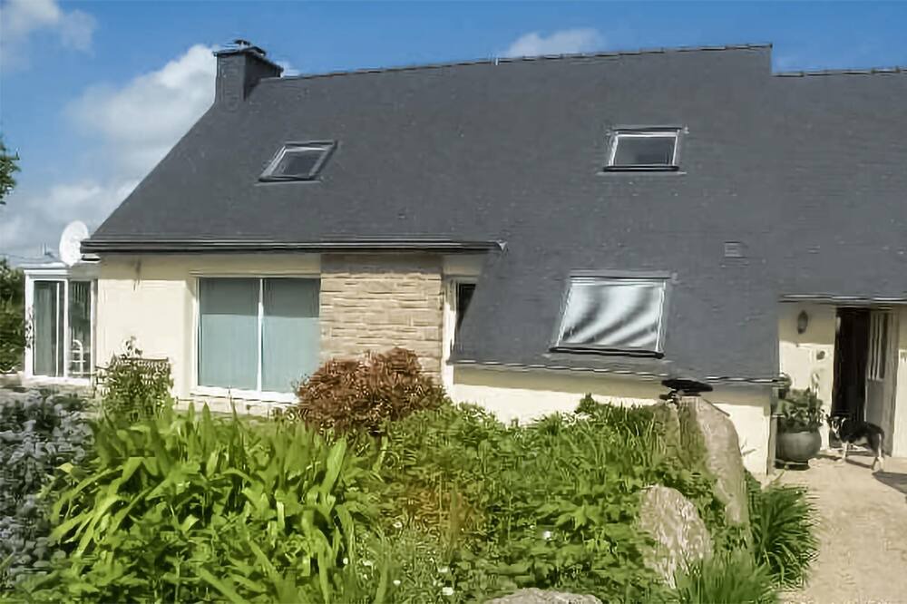 Photo of Outdoor in Trelevern