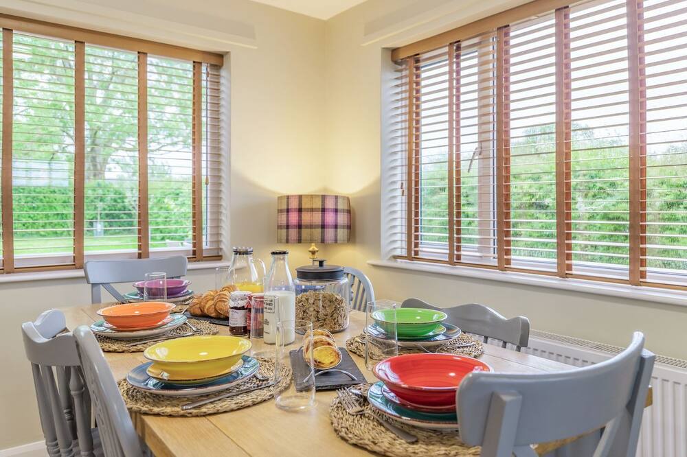 Photo of Kitchen in Church Minshull