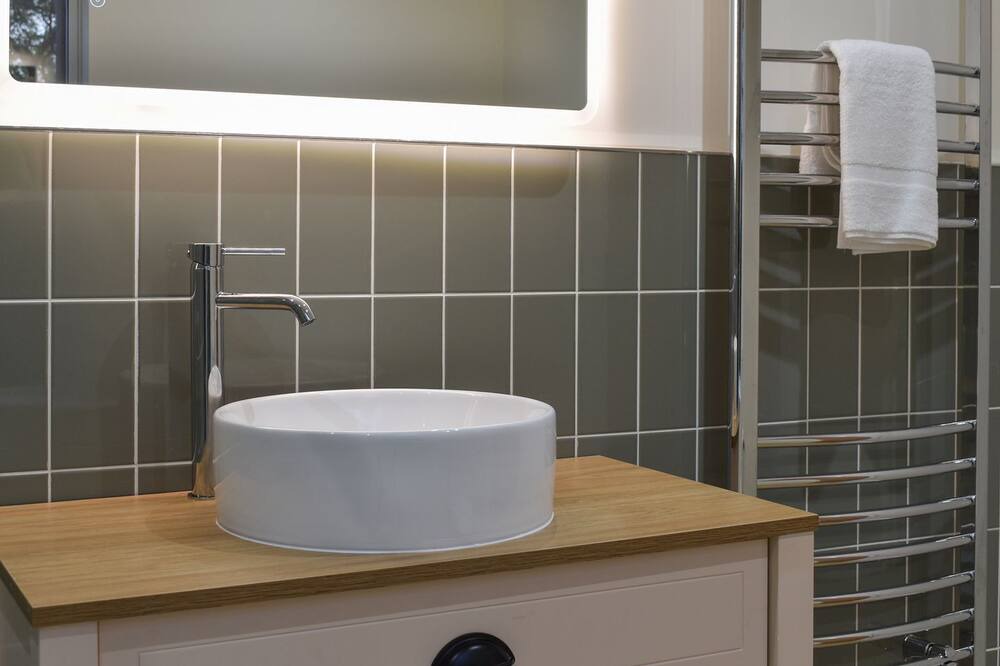 Photo of Bathroom in Newland Near Ulverston