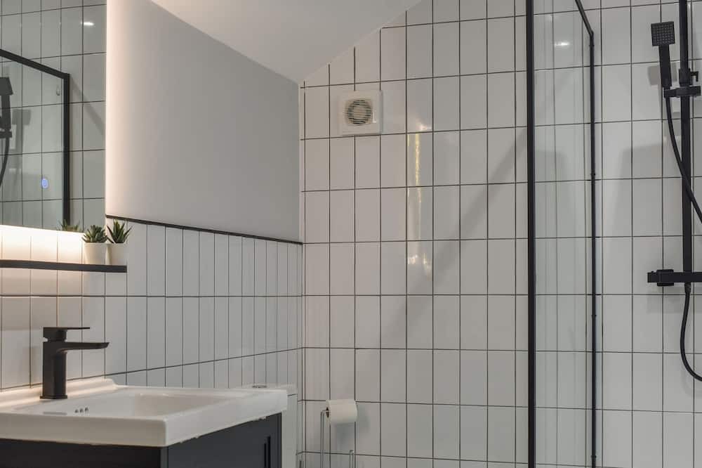 Photo of Bathroom in Newland Near Ulverston