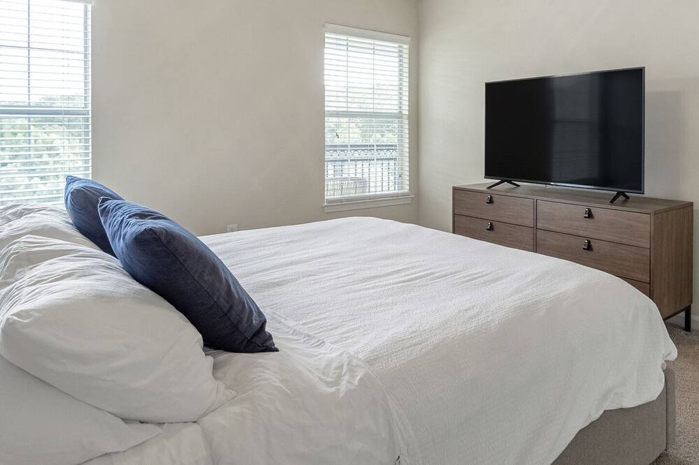 Photo of Bedroom in Midlothian