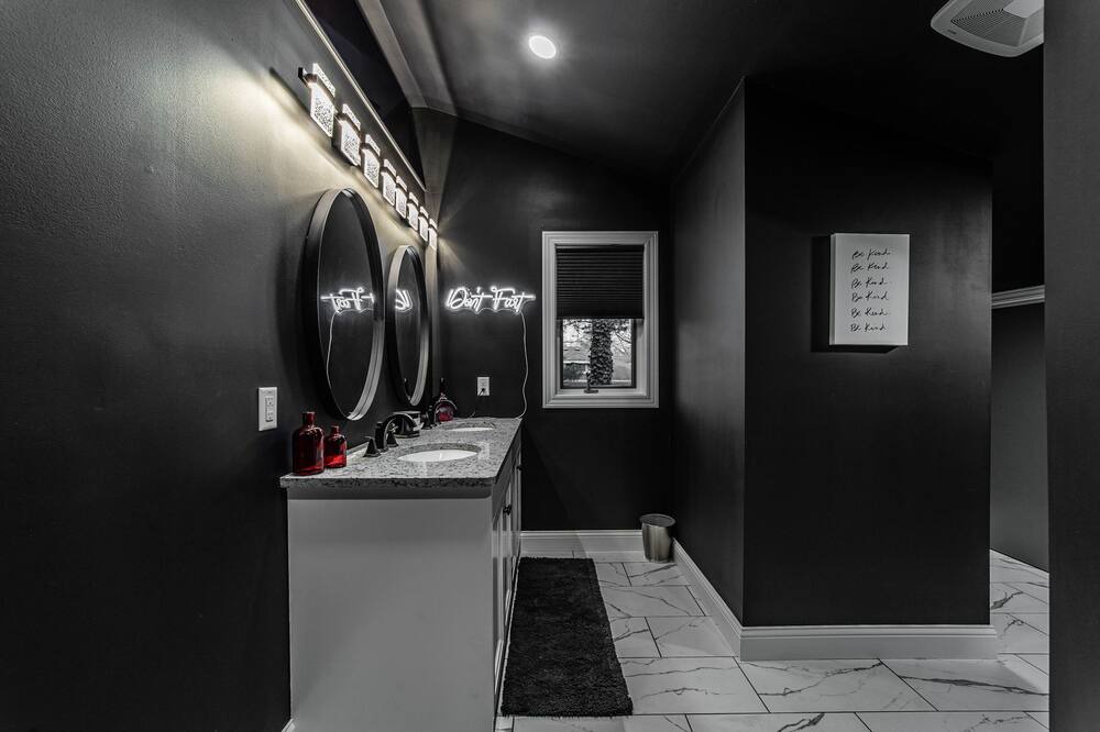 Photo of Bathroom in Lincoln