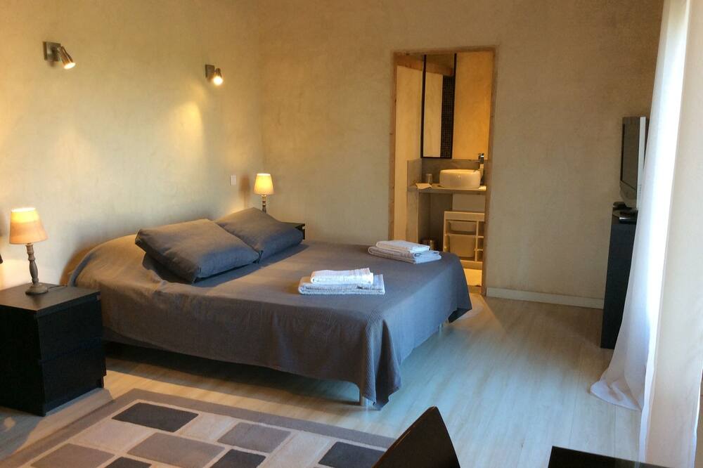 Photo of Bedroom in Saint-Maximin
