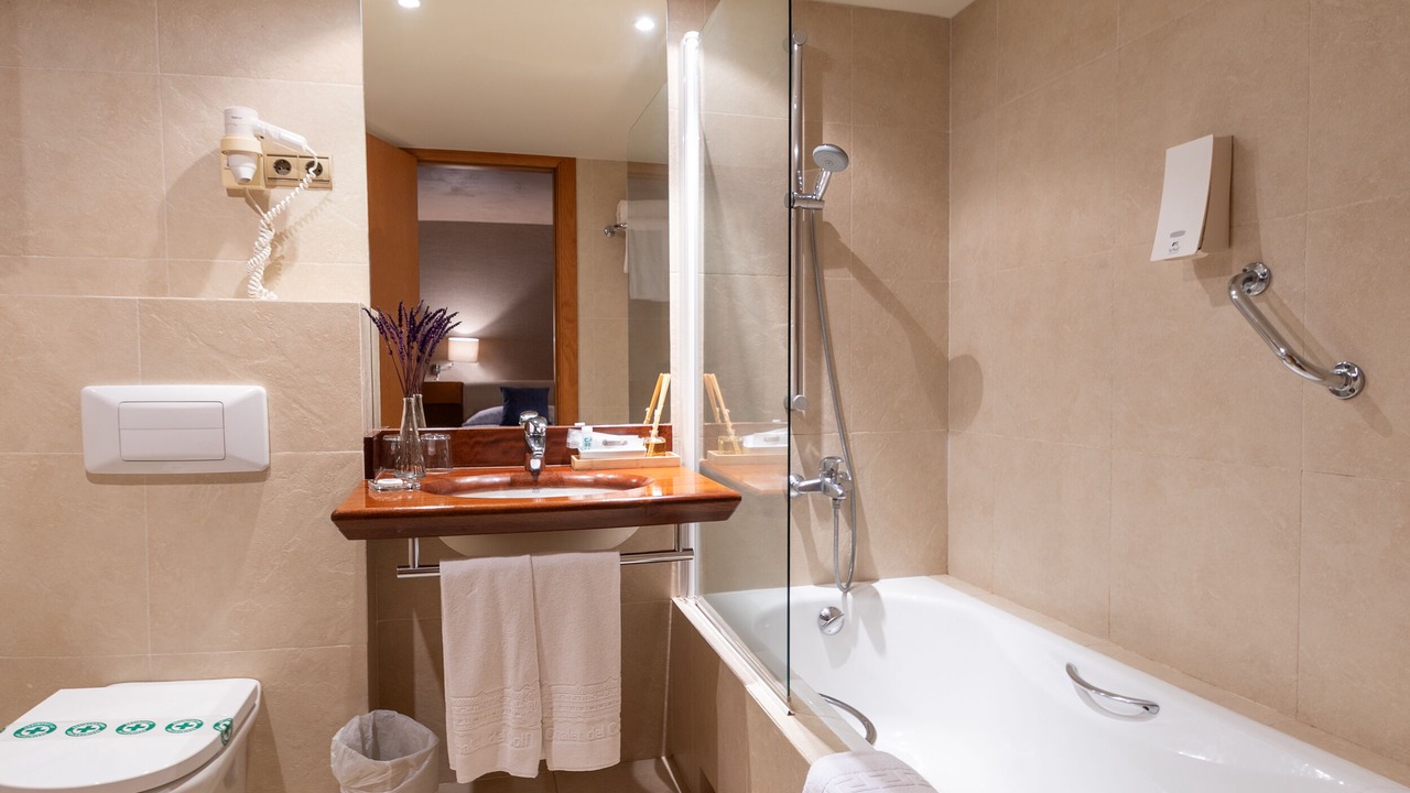 Photo of Bathroom in Bolvir