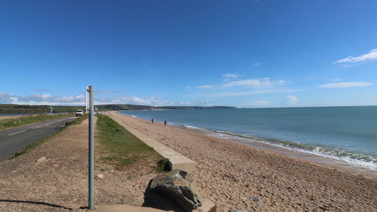 Photo of Others in Slapton