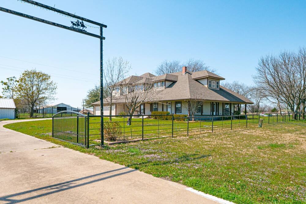 Photo of Outdoor in Farmersville