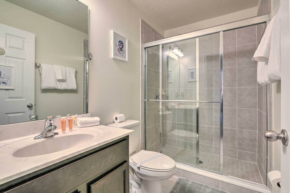 Photo of Bathroom in Veranda Palms