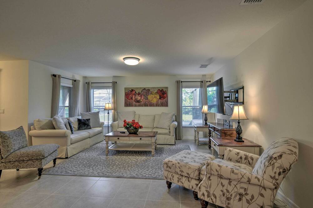 Photo of Bedroom in Veranda Palms
